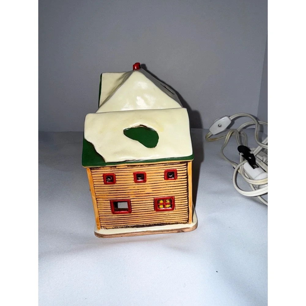 Vintage 1988 Schmid Charles Wysocki Caldwells Country Store Inn Light Up Village